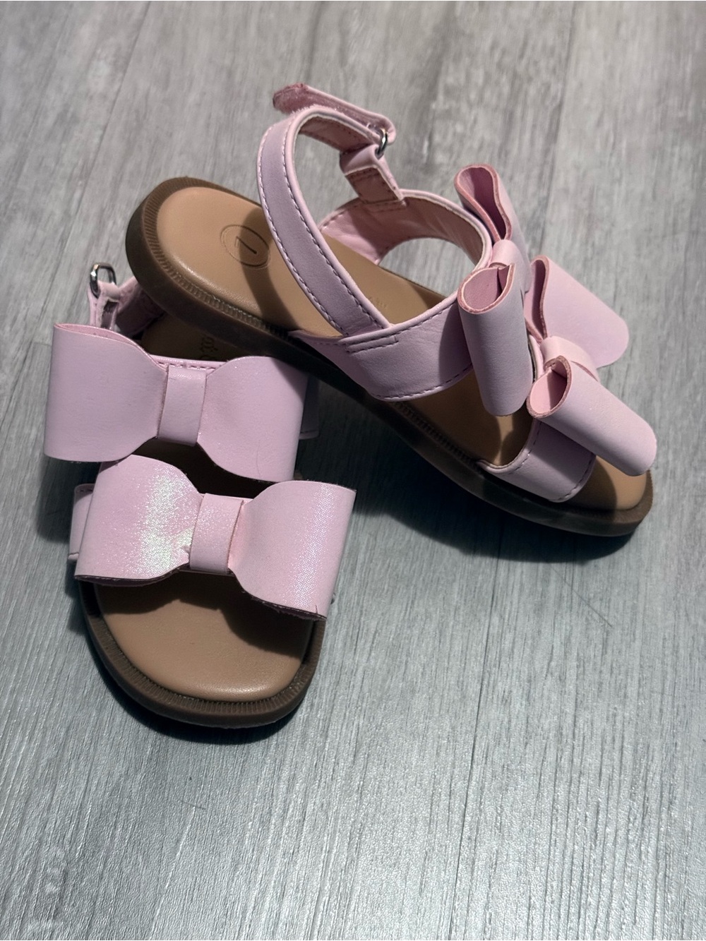 Cat & Jack Light Pink Bow Sandals for Girls